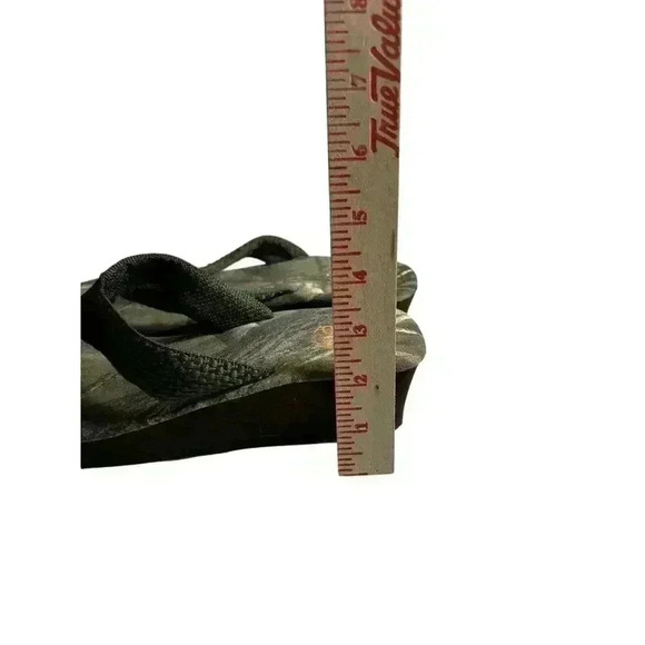 Realtree Camouflage Size 9 Women’s Flip Flops Sandals Real Tree Camo - Picture 4 of 9